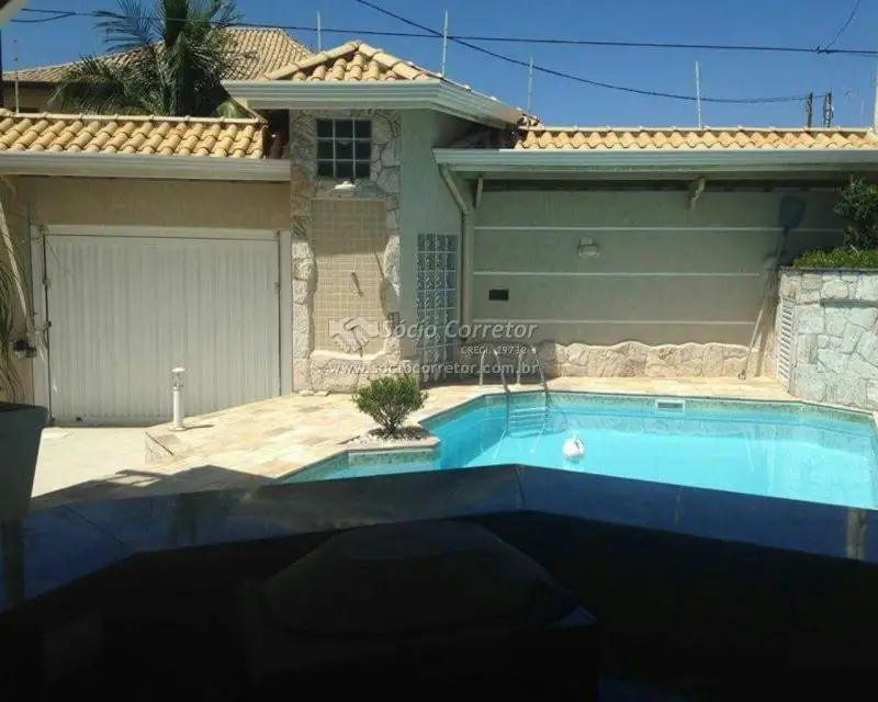 Foto 1 de Casa com 5 Quartos à venda, 228m² em Solemar, Praia Grande