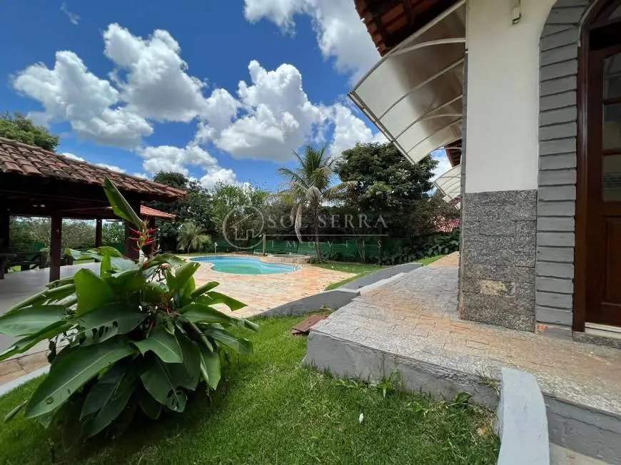 Foto 1 de Casa de Condomínio com 3 Quartos à venda, 280m² em Setor Habitacional Jardim Botânico, Brasília