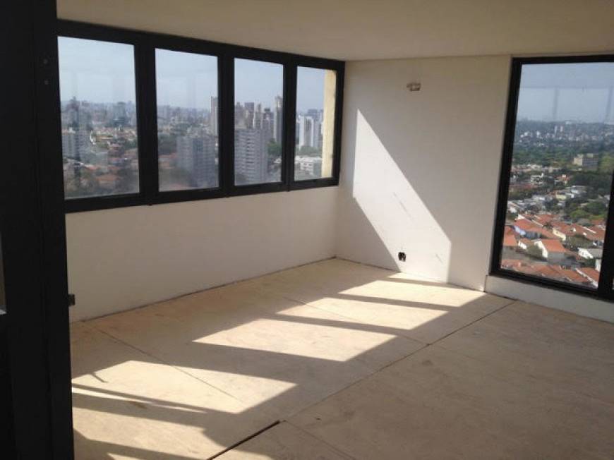 Foto 3 de Cobertura com 3 Quartos à venda, 250m² em Vila Madalena, São Paulo
