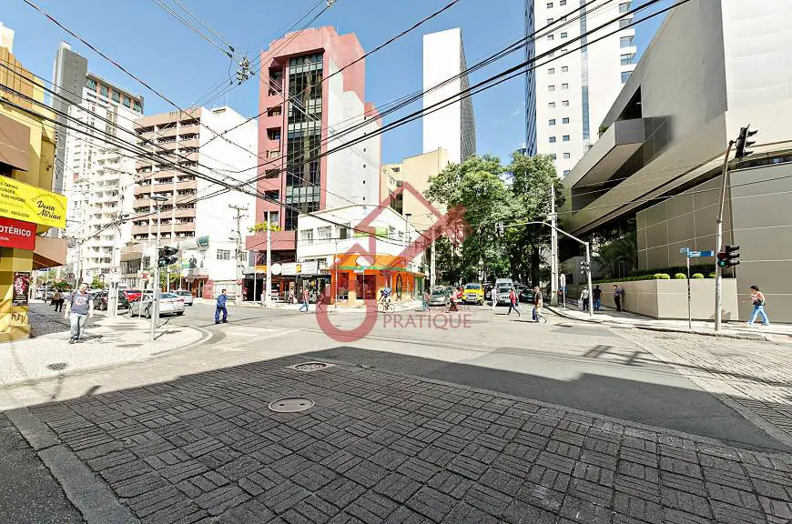 Foto 5 de Apartamento com 2 Quartos à venda, 59m² em Centro, Curitiba