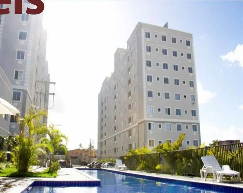 Foto 1 de Apartamento com 2 Quartos à venda, 47m² em Centro, Lauro de Freitas