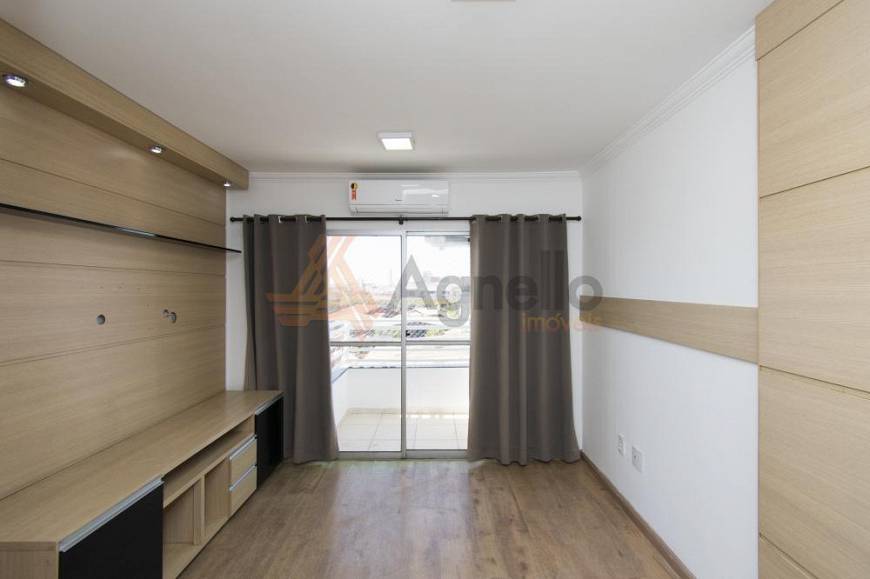 Foto 2 de Apartamento com 2 Quartos para alugar, 59m² em Jardim Integração, Franca