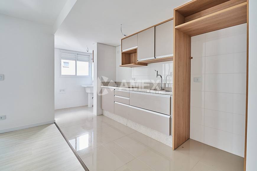 Foto 2 de Apartamento com 2 Quartos à venda, 69m² em Mercês, Curitiba