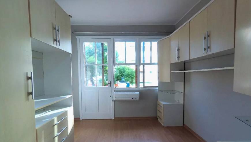 Foto 1 de Apartamento com 2 Quartos à venda, 90m² em Santa Cecília, Porto Alegre