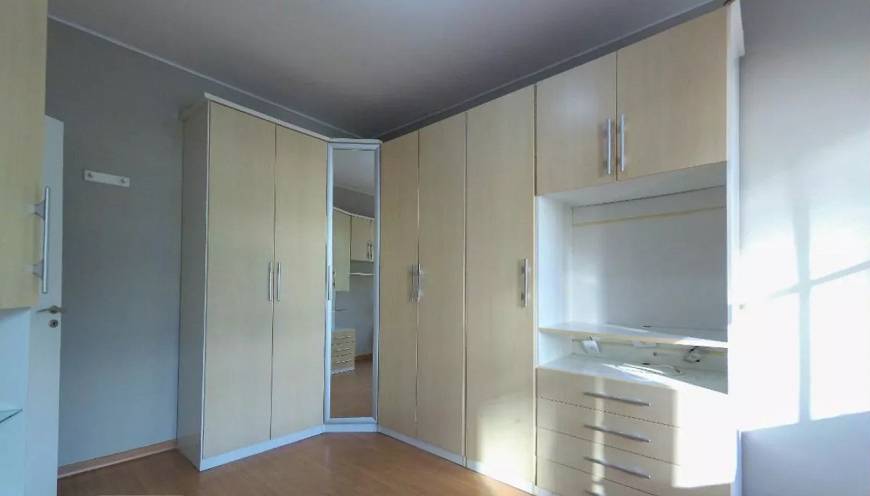 Foto 2 de Apartamento com 2 Quartos à venda, 90m² em Santa Cecília, Porto Alegre