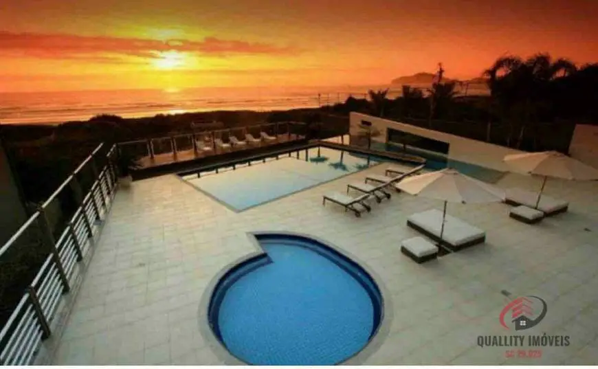 Foto 1 de Apartamento com 2 Quartos à venda, 158m² em Santinho, Florianópolis