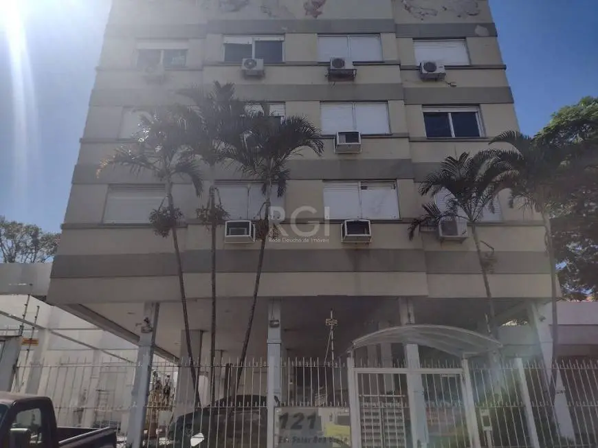 Foto 2 de Apartamento com 2 Quartos à venda, 59m² em Vila Jardim, Porto Alegre