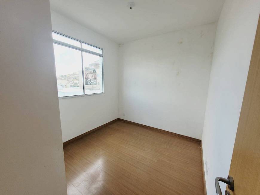 Foto 2 de Apartamento com 3 Quartos à venda, 70m² em Barreiro, Belo Horizonte
