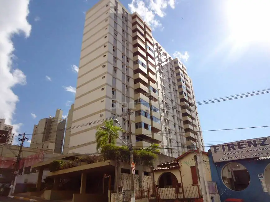 Foto 1 de Apartamento com 3 Quartos para venda ou aluguel, 168m² em Cambuí, Campinas