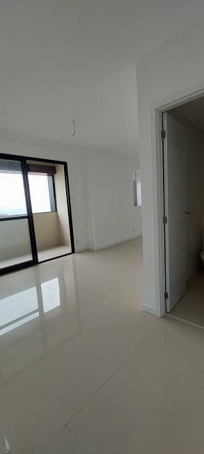Foto 5 de Apartamento com 3 Quartos à venda, 110m² em Enseada do Suá, Vitória