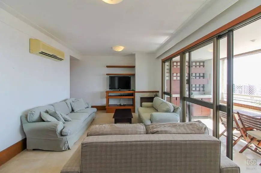 Foto 1 de Apartamento com 3 Quartos para alugar, 130m² em Menino Deus, Porto Alegre