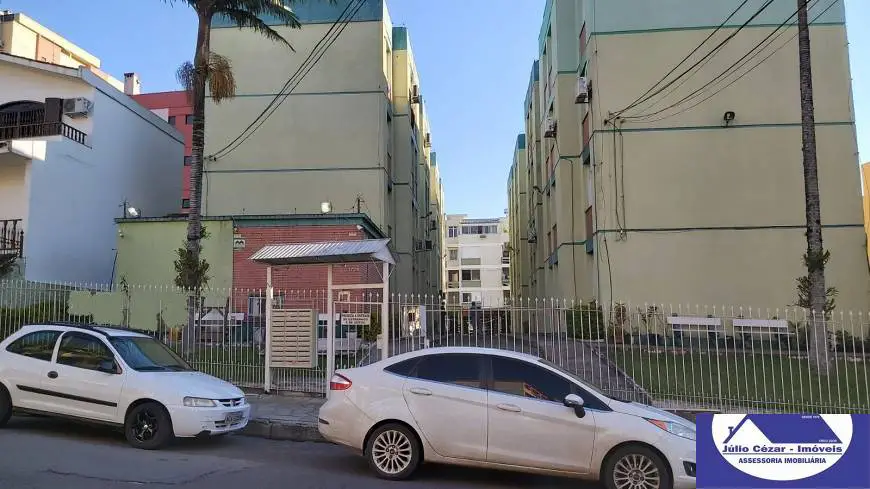 Foto 1 de Apartamento com 3 Quartos à venda, 58m² em Nossa Senhora de Fátima, Santa Maria