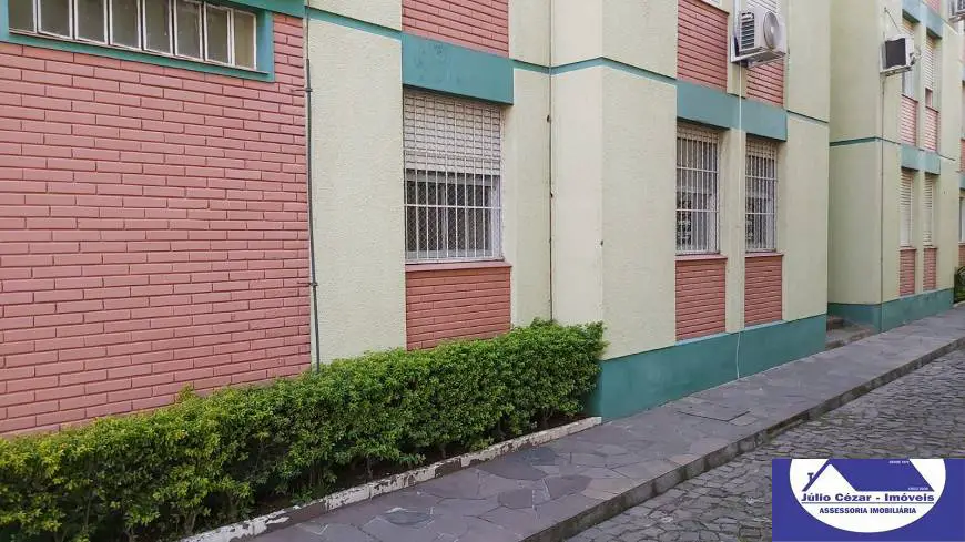 Foto 2 de Apartamento com 3 Quartos à venda, 58m² em Nossa Senhora de Fátima, Santa Maria