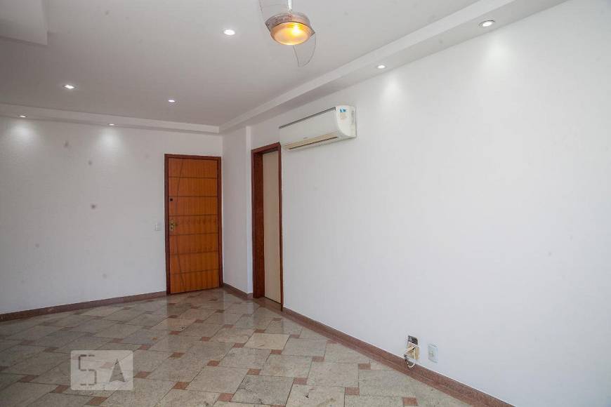 Foto 5 de Apartamento com 3 Quartos para alugar, 86m² em Pechincha, Rio de Janeiro