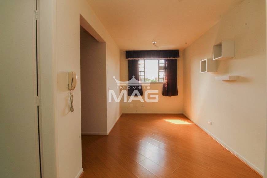 Foto 4 de Apartamento com 3 Quartos à venda, 53m² em Tingui, Curitiba