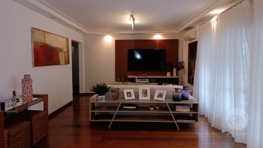 Foto 2 de Apartamento com 4 Quartos para alugar, 185m² em Vila Nova Conceição, São Paulo