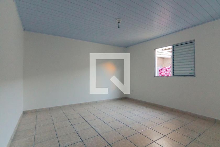 Foto 1 de Casa com 1 Quarto para alugar, 18m² em Campo Grande, São Paulo