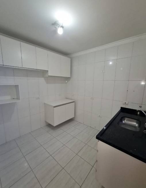 Foto 3 de Casa com 3 Quartos para alugar, 78m² em Campo Grande, São Paulo