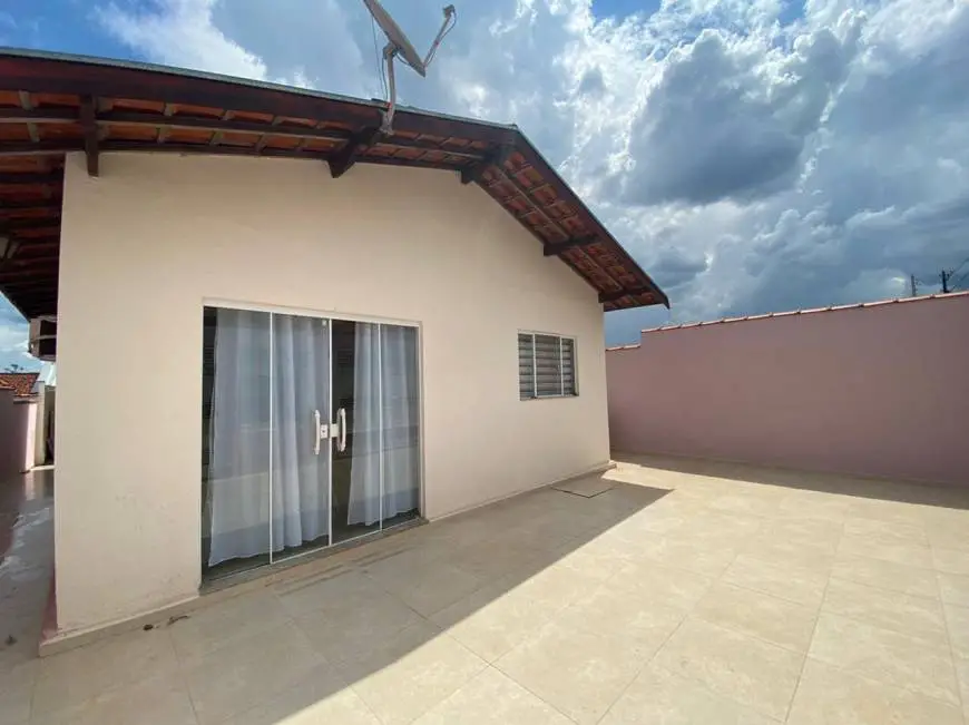 Foto 1 de Casa com 3 Quartos à venda, 300m² em CENTRO, Águas de São Pedro