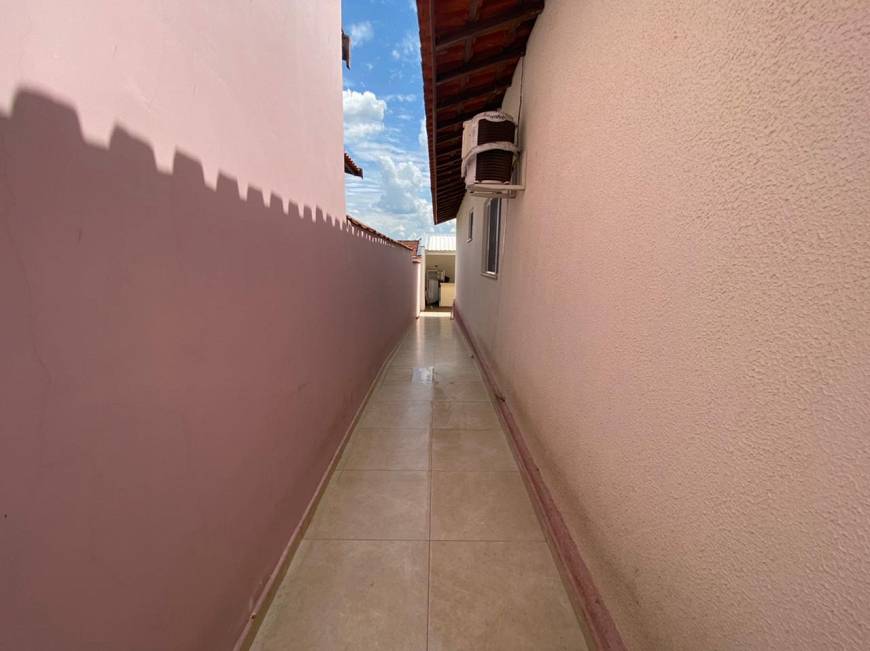 Foto 2 de Casa com 3 Quartos à venda, 300m² em CENTRO, Águas de São Pedro