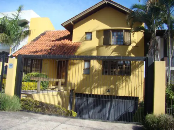 Foto 1 de Casa com 3 Quartos à venda, 365m² em Ipanema, Porto Alegre