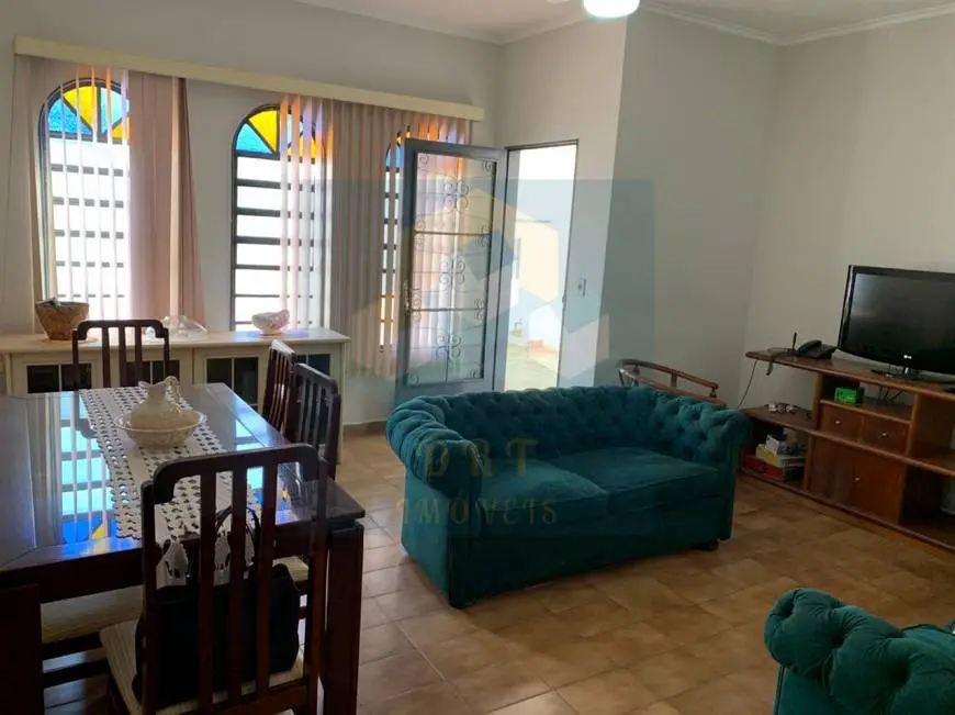 Foto 3 de Casa com 3 Quartos à venda, 150m² em Jardim Palma Travassos, Ribeirão Preto