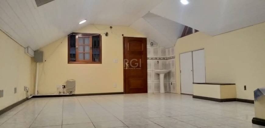 Foto 4 de Casa com 3 Quartos à venda, 340m² em Partenon, Porto Alegre