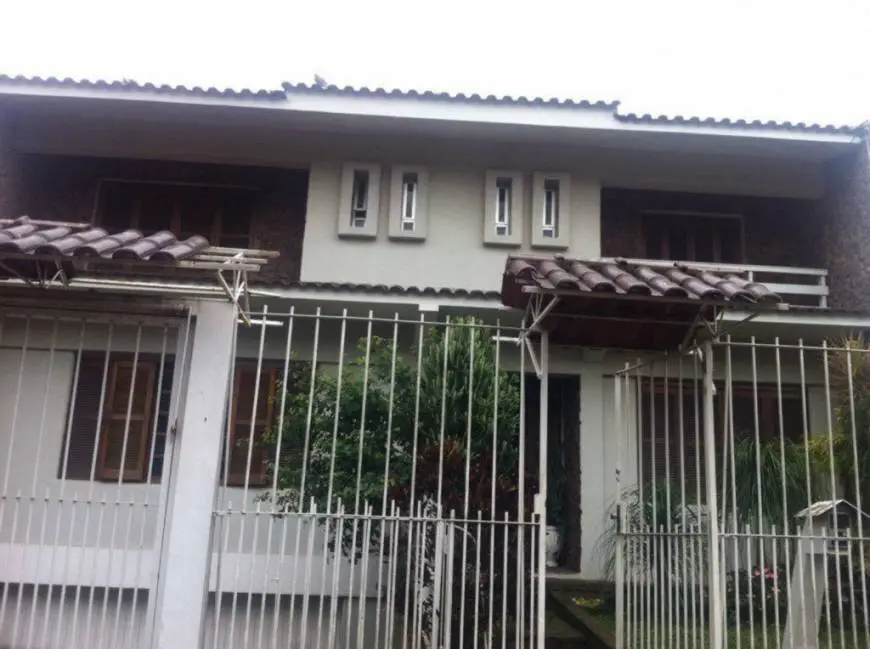 Foto 1 de Casa com 5 Quartos à venda, 400m² em Jardim Floresta, Porto Alegre