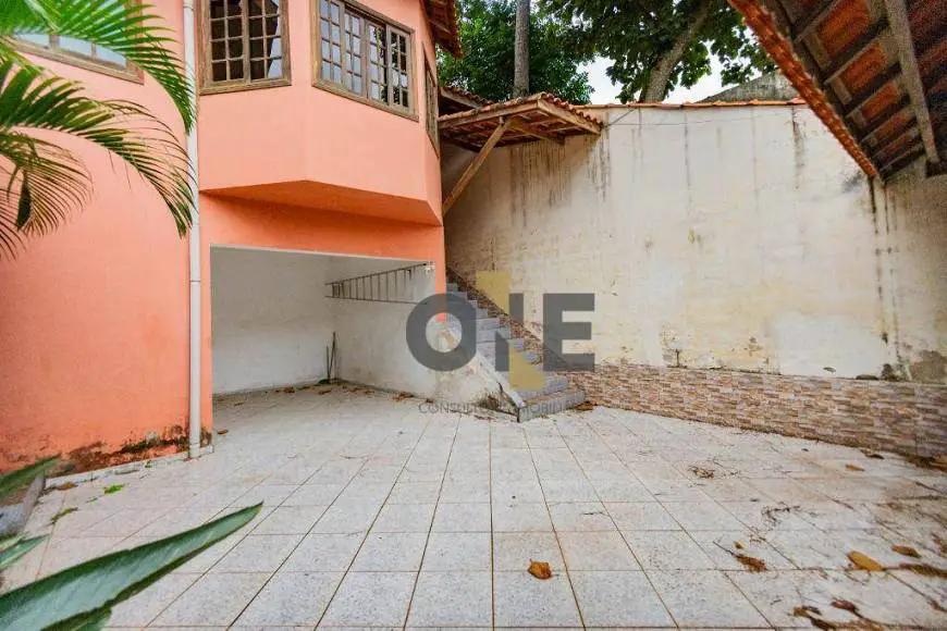 Foto 3 de Casa de Condomínio com 3 Quartos à venda, 170m² em Granja Viana, Carapicuíba