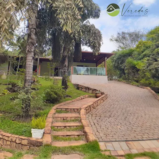 Foto 3 de Casa de Condomínio com 4 Quartos à venda, 215m² em Canto das Águas, Rio Acima