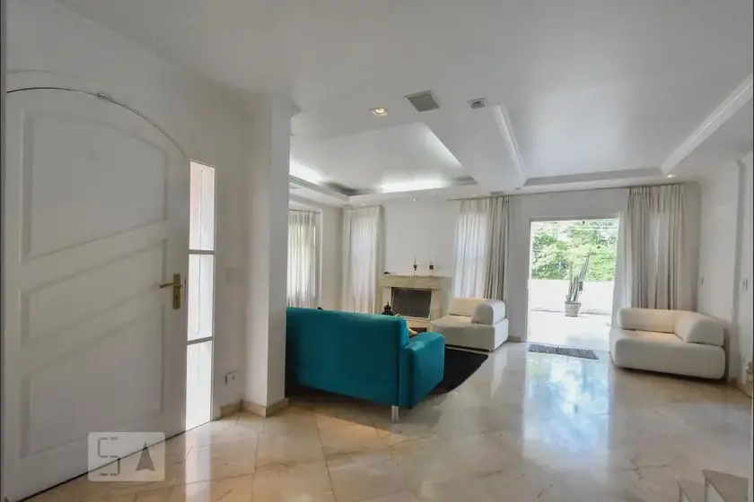 Foto 2 de Casa de Condomínio com 4 Quartos para alugar, 350m² em Santo Amaro, São Paulo