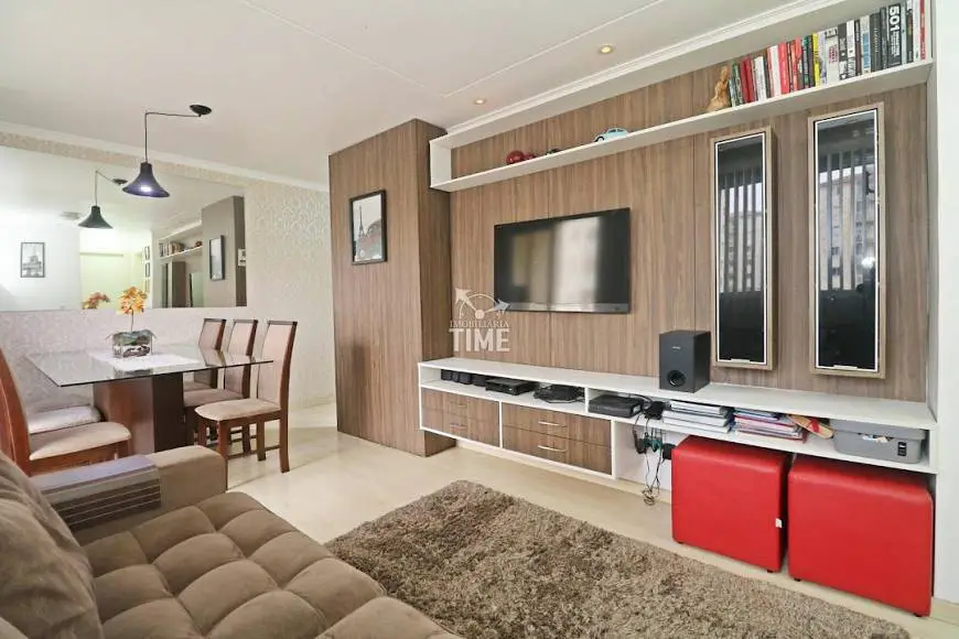 Foto 1 de Apartamento com 2 Quartos à venda, 57m² em Capão Raso, Curitiba