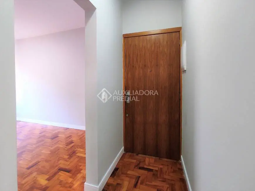 Foto 4 de Apartamento com 2 Quartos para alugar, 75m² em Centro Histórico, Porto Alegre