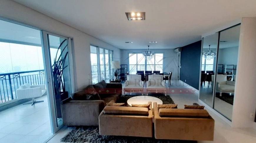 Foto 1 de Apartamento com 3 Quartos para alugar, 258m² em Sumaré, São Paulo
