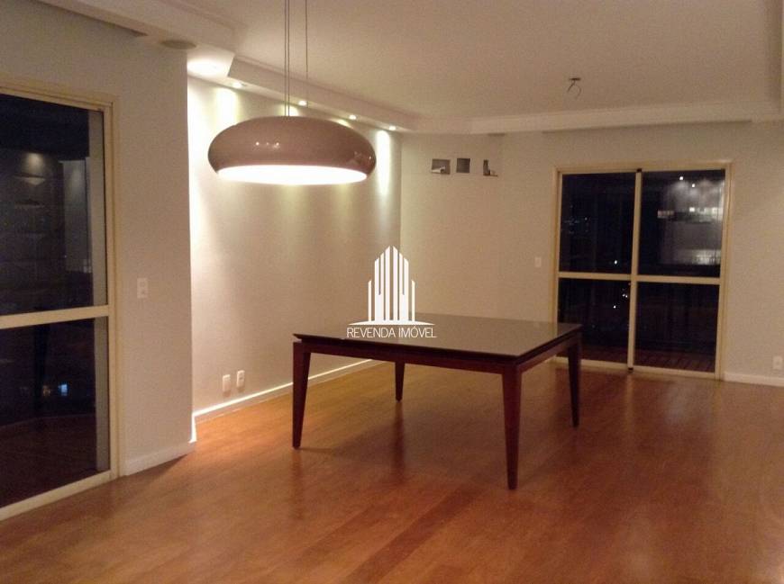 Foto 1 de Apartamento com 3 Quartos para alugar, 165m² em Vila Mariana, São Paulo