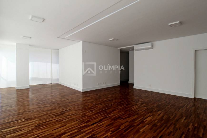 Foto 5 de Apartamento com 3 Quartos para alugar, 181m² em Vila Olímpia, São Paulo