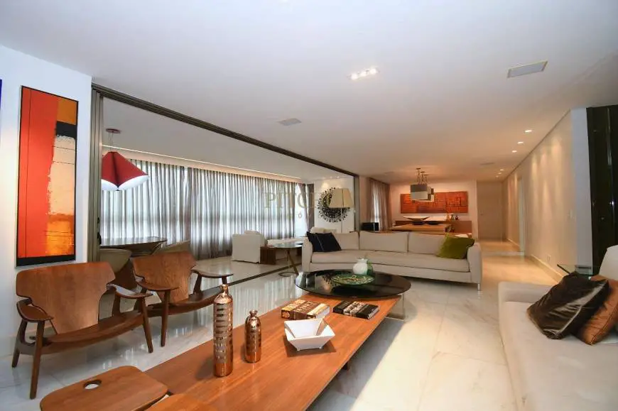 Foto 2 de Apartamento com 4 Quartos à venda, 305m² em Belvedere, Belo Horizonte