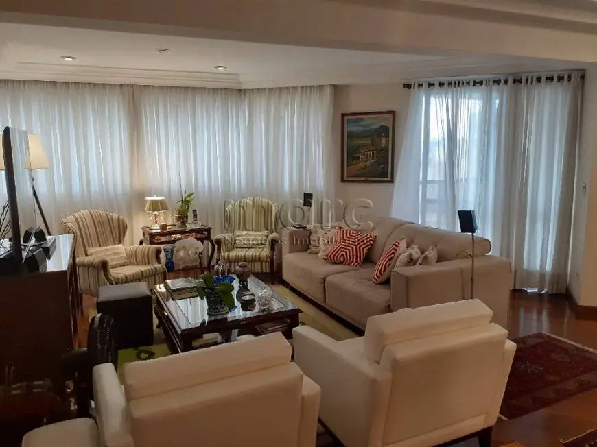 Foto 3 de Apartamento com 4 Quartos à venda, 210m² em Vila Mariana, São Paulo