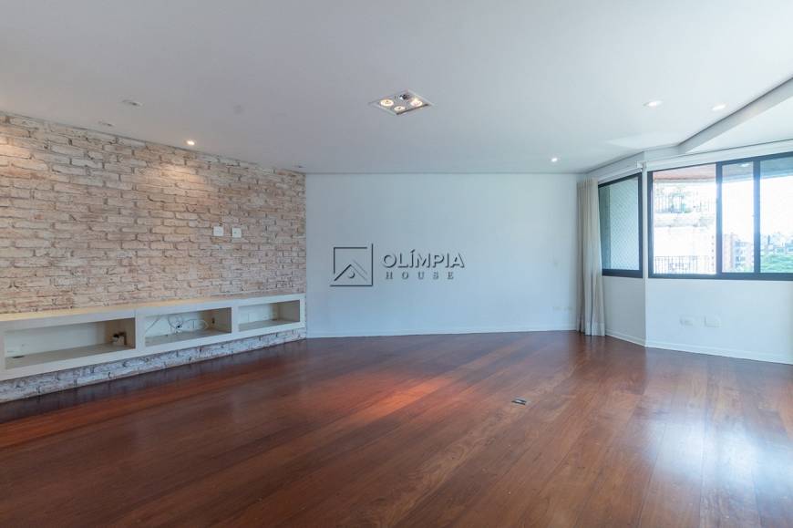 Foto 3 de Apartamento com 4 Quartos à venda, 230m² em Vila Nova Conceição, São Paulo