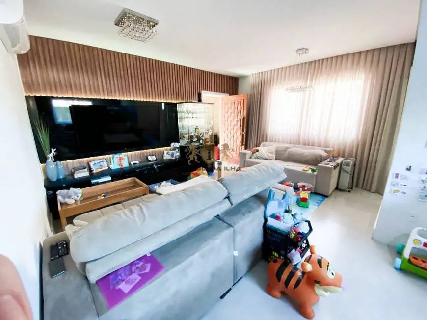 Foto 1 de Casa com 2 Quartos à venda, 150m² em Capoeiras, Florianópolis