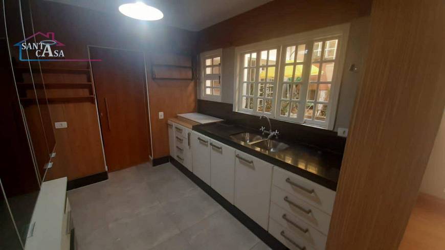 Foto 1 de Casa com 2 Quartos para alugar, 230m² em Indianópolis, São Paulo