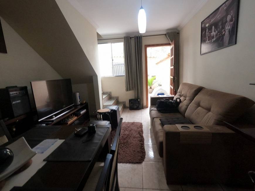 Foto 4 de Casa com 2 Quartos à venda, 83m² em Jaqueline, Belo Horizonte