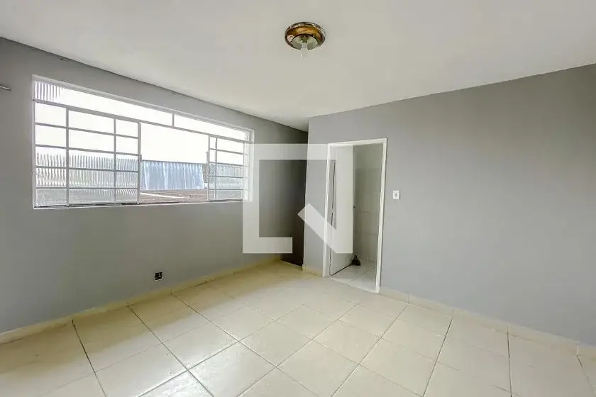 Foto 1 de Casa com 2 Quartos para alugar, 180m² em Vila Carrão, São Paulo