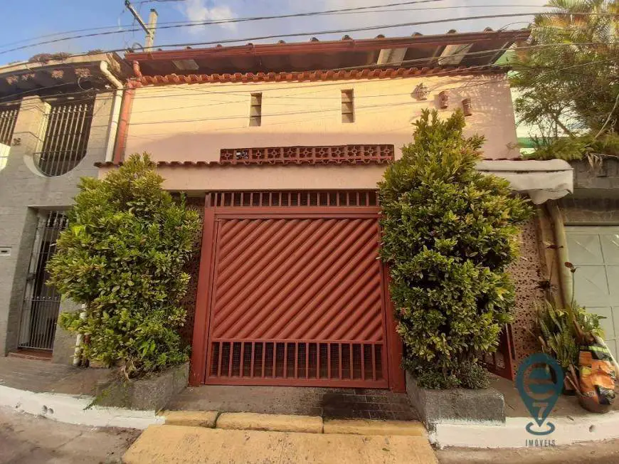 Foto 1 de Casa com 2 Quartos à venda, 130m² em Vila Guarani, São Paulo