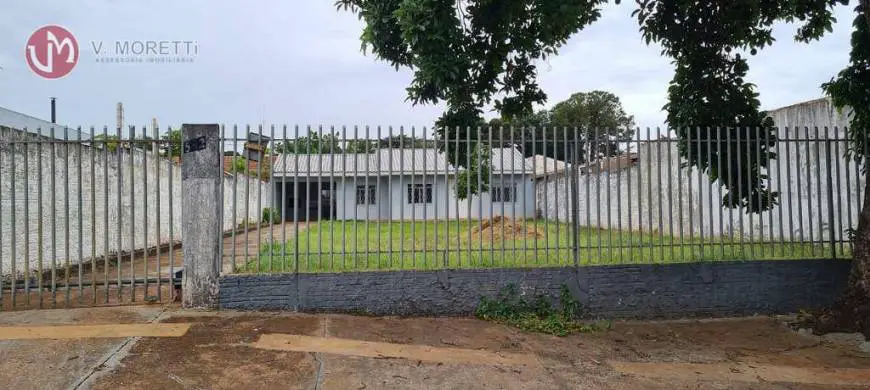 Foto 2 de Casa com 3 Quartos para alugar, 109m² em Alto Alegre, Cascavel
