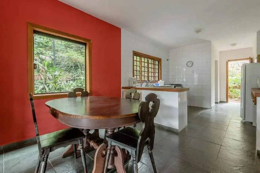 Foto 5 de Casa com 4 Quartos para alugar, 778m² em Centro, Ilhabela