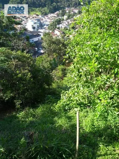 Foto 1 de Lote/Terreno à venda, 617m² em Vale do Paraíso, Teresópolis