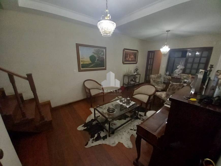 Foto 1 de Sobrado com 3 Quartos para alugar, 250m² em Vila Assis Brasil, Mauá