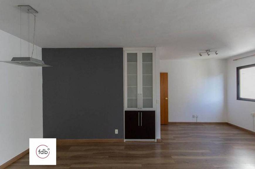Foto 4 de Apartamento com 2 Quartos à venda, 76m² em Panamby, São Paulo