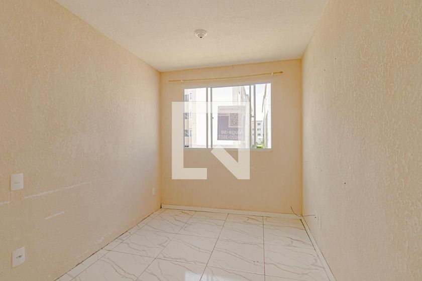 Foto 1 de Apartamento com 2 Quartos para alugar, 39m² em Parque da Fonte, São José dos Pinhais